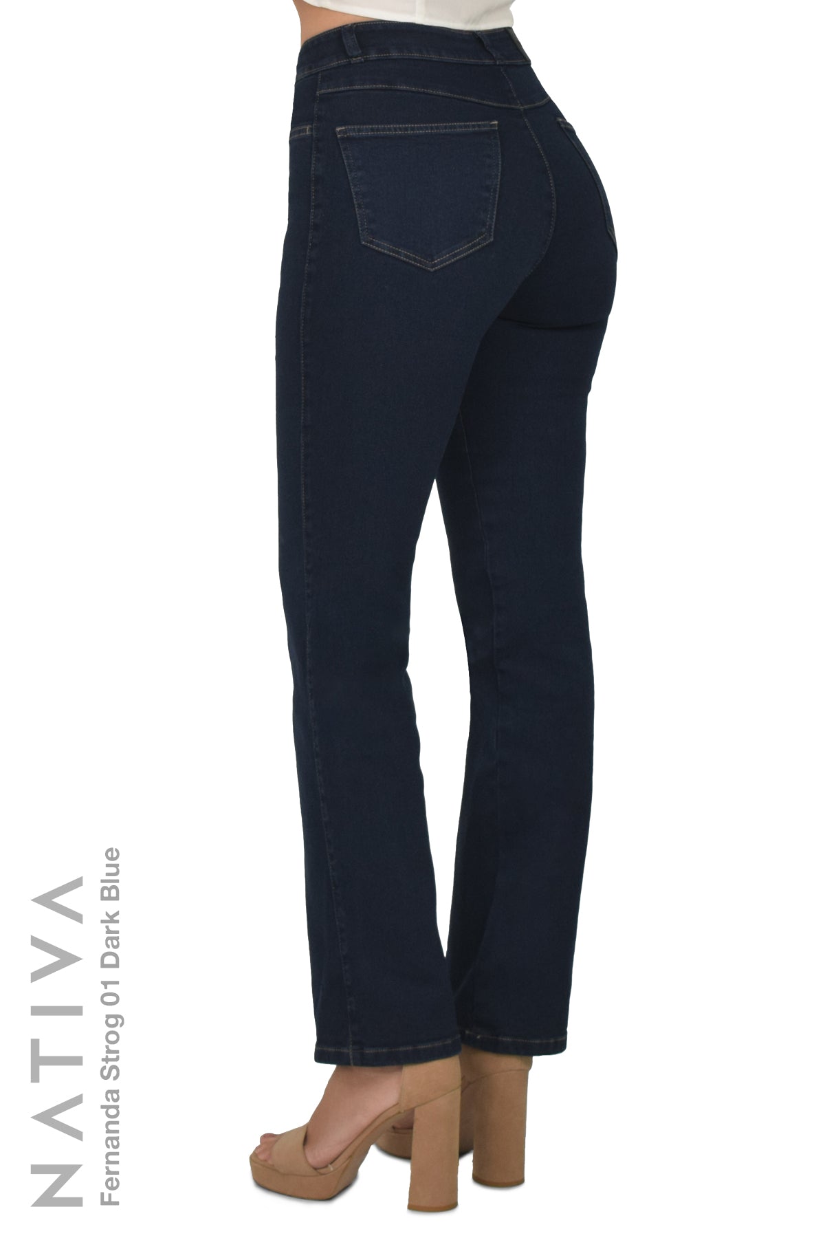 STRAIGHT JEANS, FERNANDA STRONG 01 DARK BLUE. Talle Alto. Con tejidos ESFD (Extreme Stretch Flattering Denim). Cintura Ajustable PERFECT FIT®