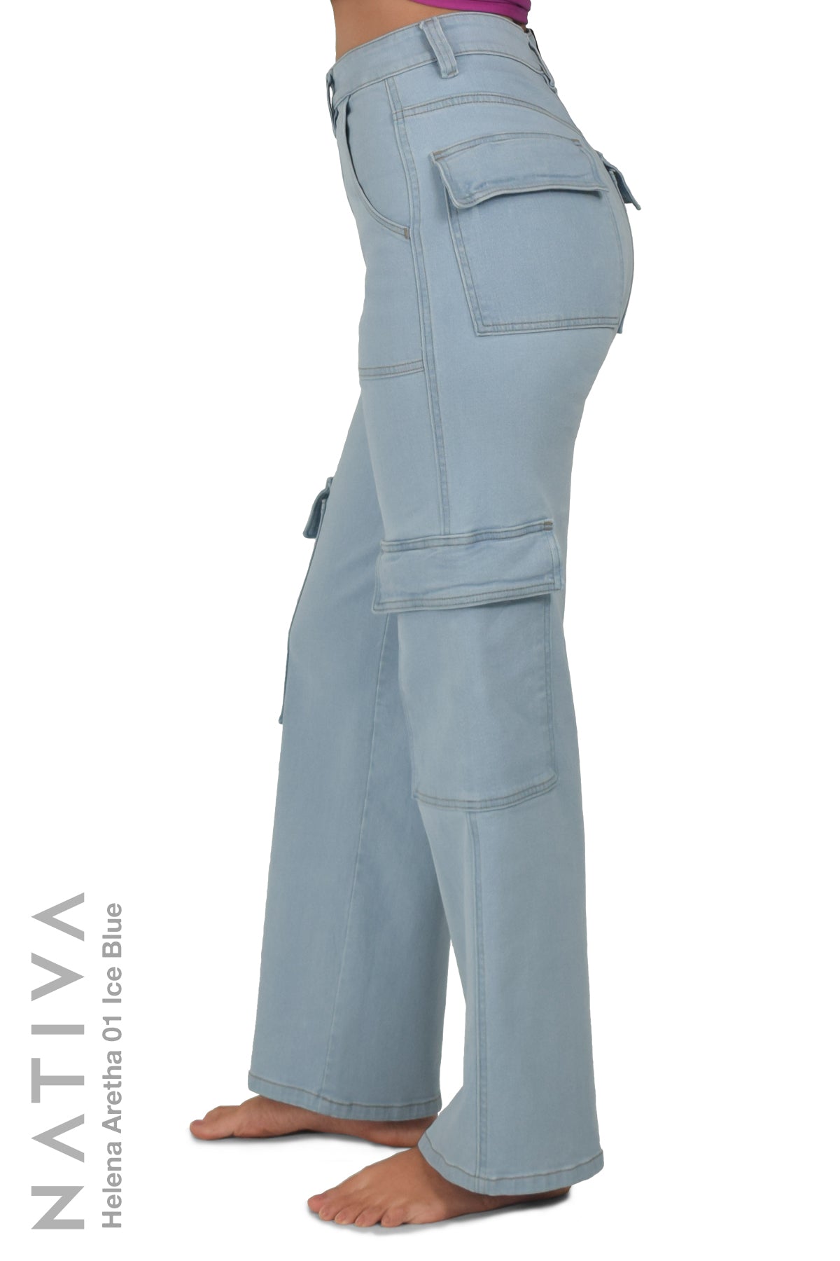 STRAIGHT JEANS, HELENA ARETHA 01 ICE BLUE. Talle Alto. Con tejidos ESFD (Extreme Stretch Flattering Denim). Cintura Ajustable PERFECT FIT®
